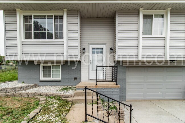 Foto del edificio - Beautifully Remodeled 3 Bedroom / 1.5 Bath Home | Millard
