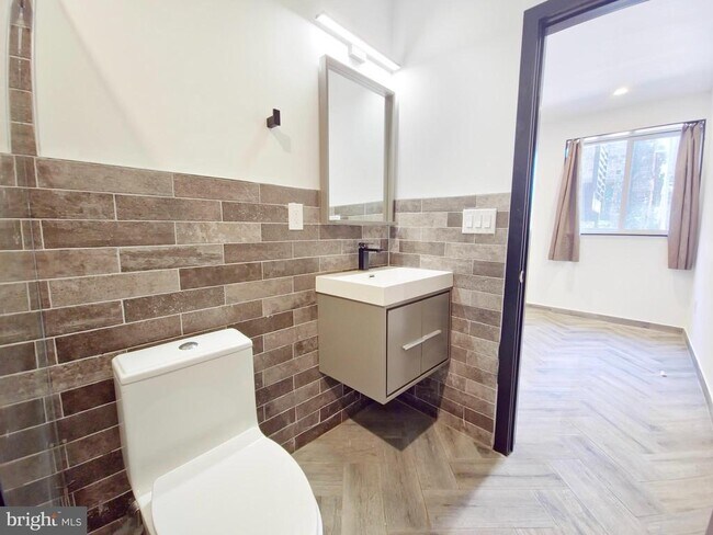 Foto del edificio - 519 N 38th St