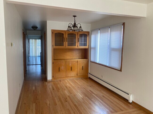 Building Photo - 5247 S Kolmar Ave