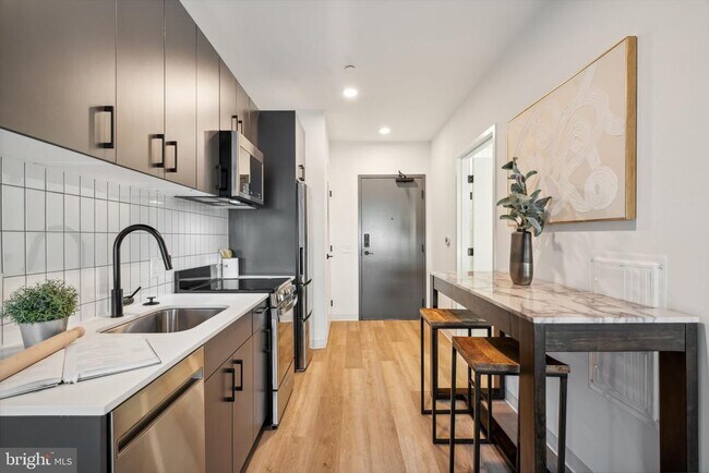 Foto del edificio - 1108 N Front St