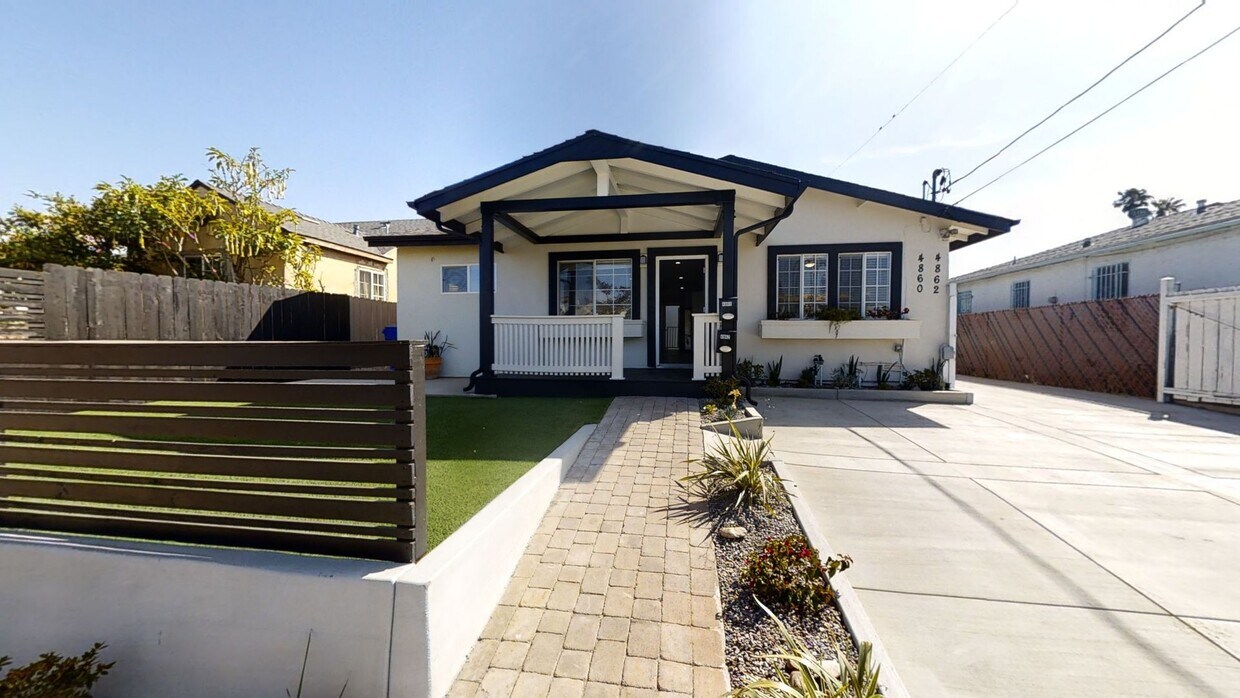 Foto principal - Renovated 5 bed 3 bath house on Art St