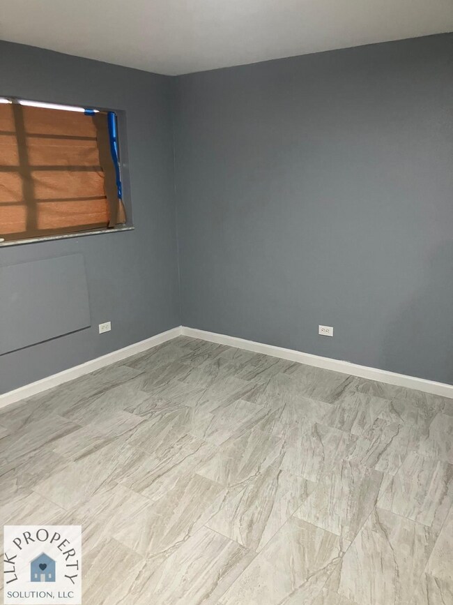 Foto del edificio - 423 N Cocoanut Rd