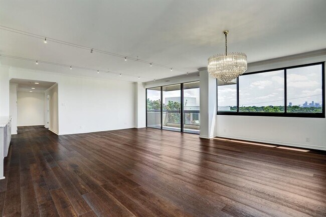 Foto del edificio - 49 Briar Hollow Ln