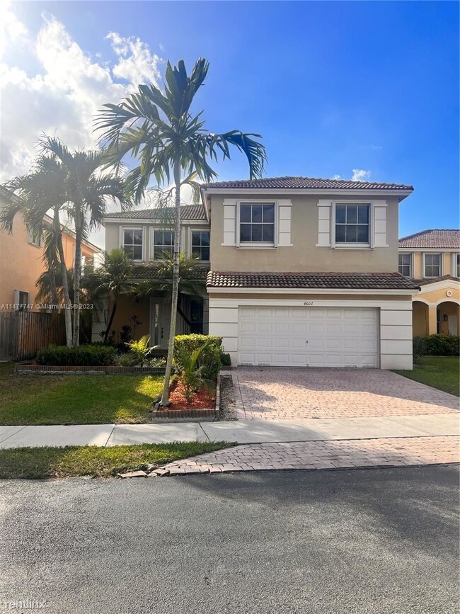 Foto del edificio - 4 br, 3 bath House - 4602 NW 94th Ct