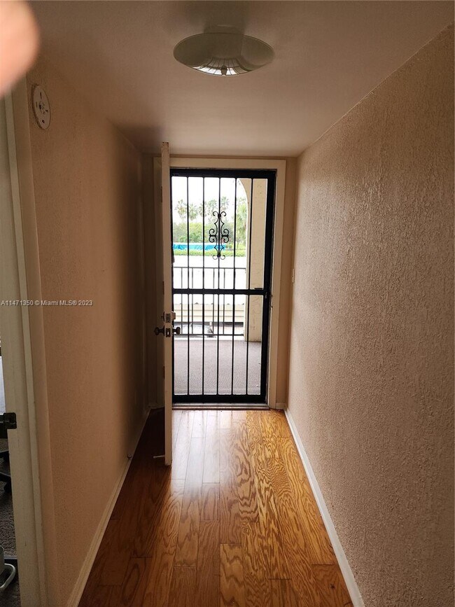 Foto del edificio - 1631 Riverview Rd