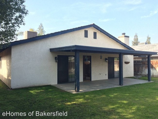 Building Photo - 3604 Pueblo Ct