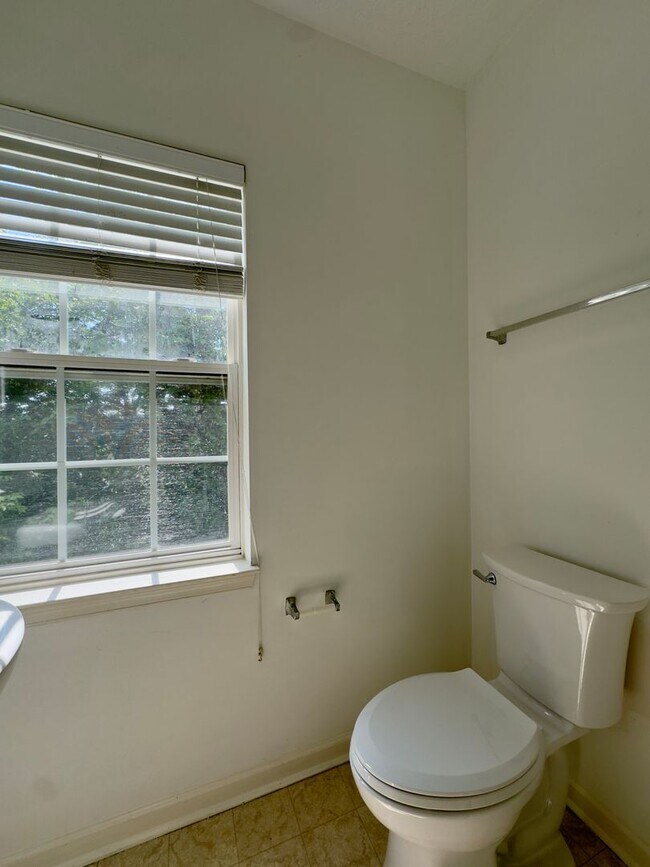 Foto del edificio - Charming 3Bed/2.5Bath in Glen Burnie Neigh...