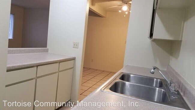 Foto del edificio - 4303-4401 Manchester Ave