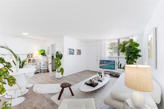 Building Photo - 301 Jefferson Ave Building Photo - 301 Jefferson Ave