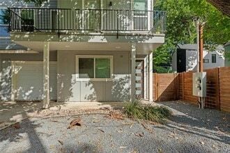 Building Photo - 1114 Walton Ln