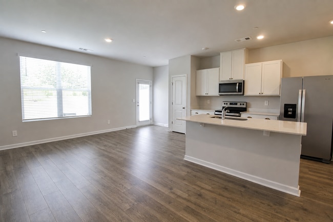 Building Photo - 212 Dale Mires Ln