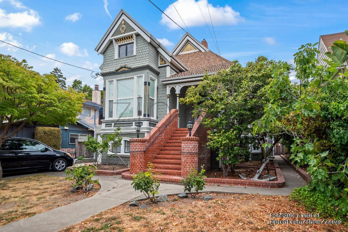 Foto principal - 1825 San Antonio Ave