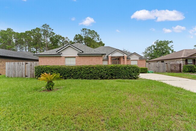 Foto del edificio - 1845 Daytona Ln N