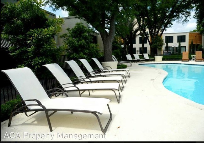 Foto del edificio - 5106 N Lamar Blvd