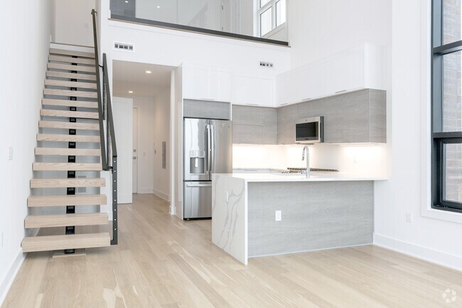 1HAB, 2BA, Loft 915SF - The Lofts at Blvd East