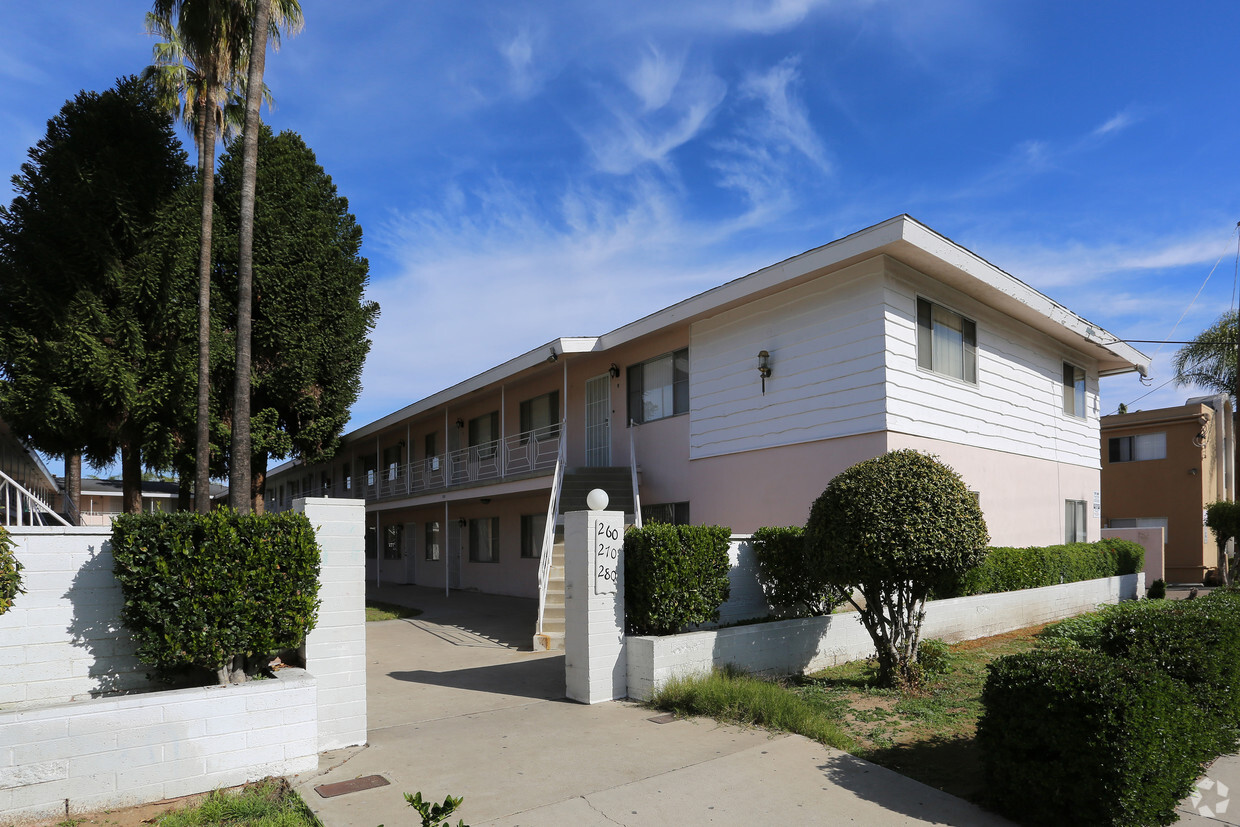 Building Photo - Park Villas