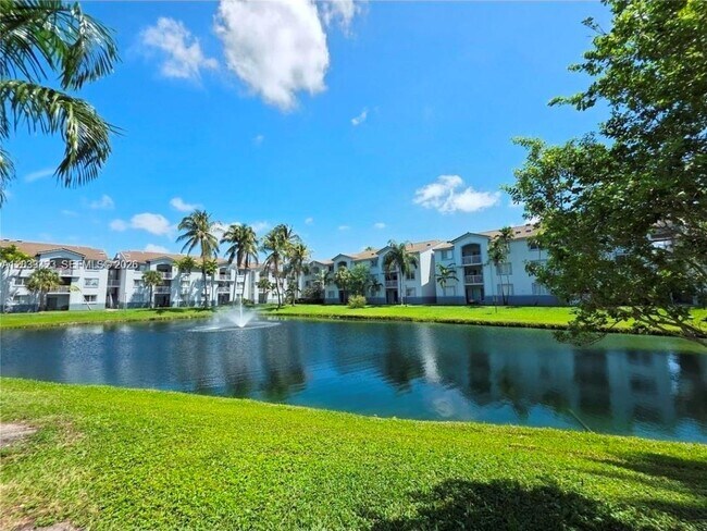 Foto del edificio - 2600 S University Dr