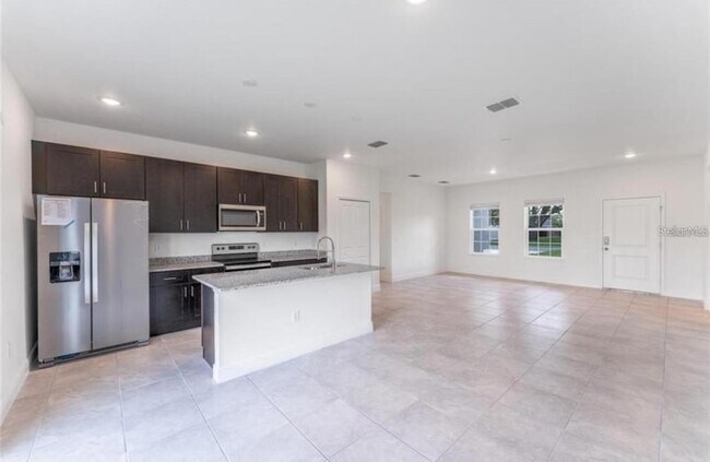 Foto del edificio - 550 Marion Oaks Blvd