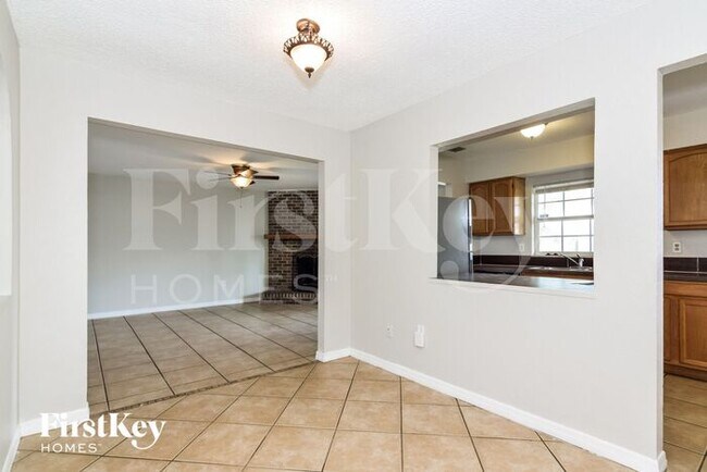 Building Photo - 331 Pico Ct