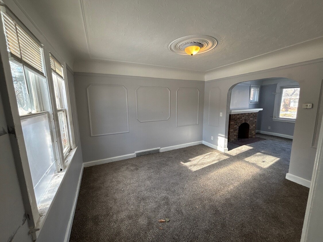 Foto del edificio - 4232 Waverly St