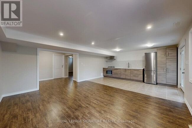 Building Photo - 35 Grange Dr