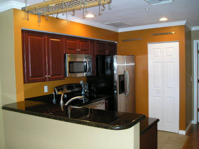 Foto del edificio - 2/2 in Ybor Loft with Rooftop Deck