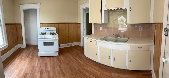 Kitchen - 1248 18th St NW