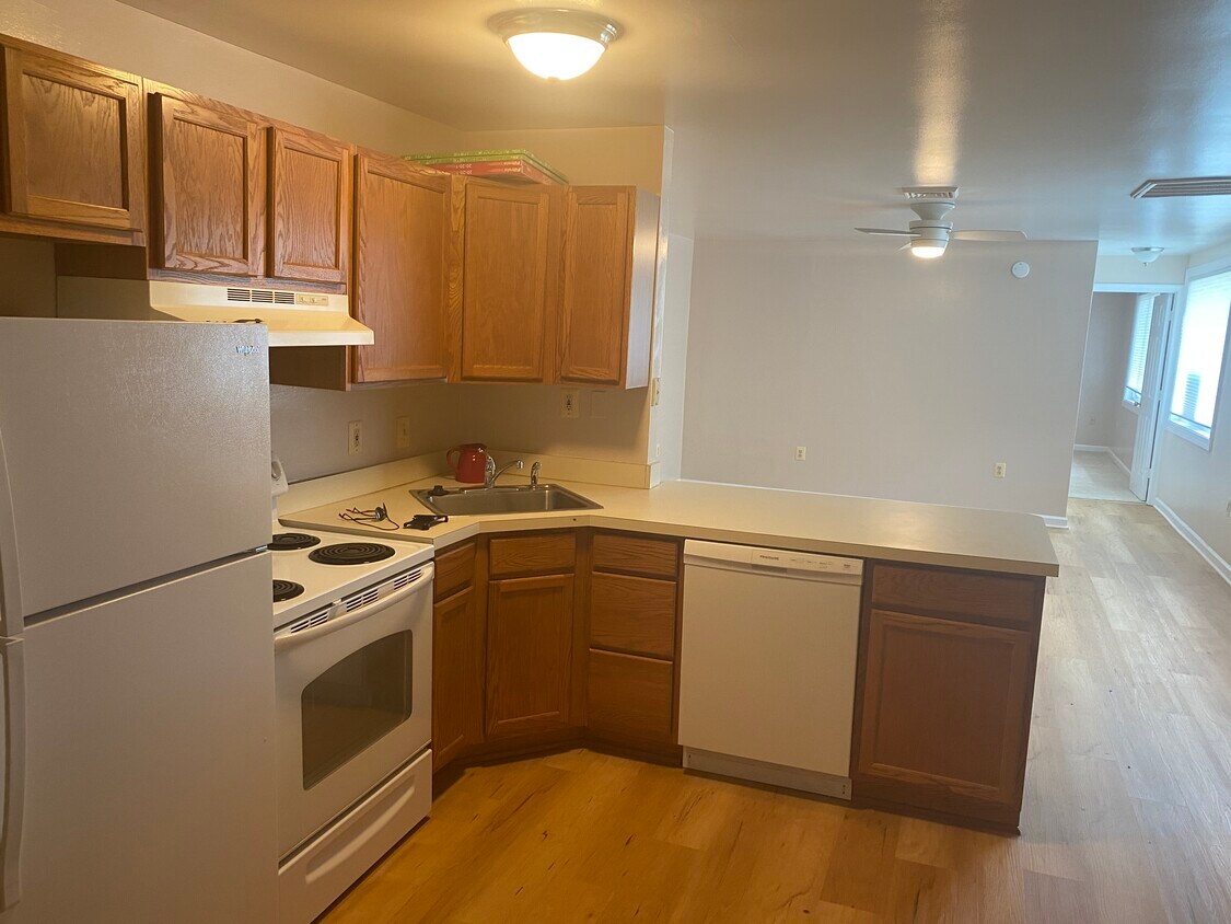 Primary Photo - 12826 Fitzwater Dr