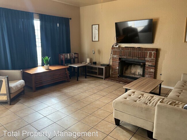 Foto del edificio - 2 br, 2 bath House - 1528 Martinho Ave.