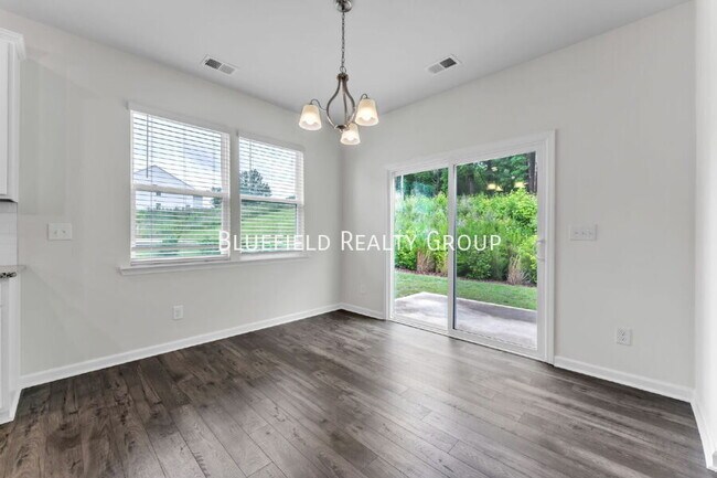 Foto del edificio - 909 Cherry Plum Dr