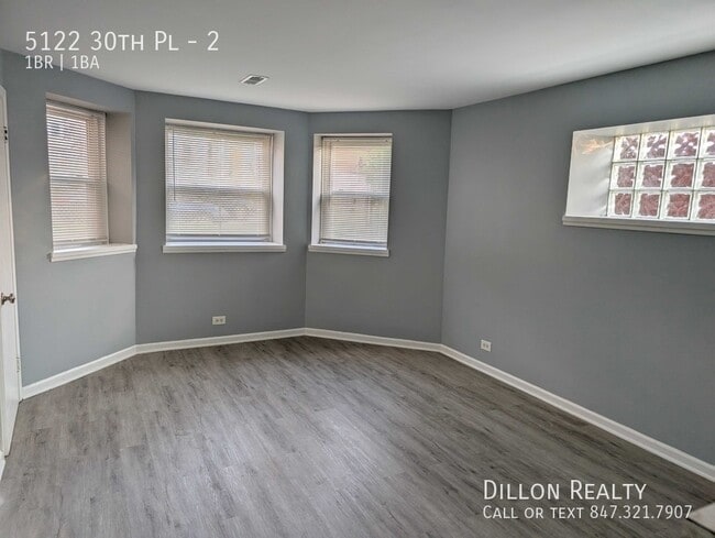 Building Photo - 5122 30th Pl