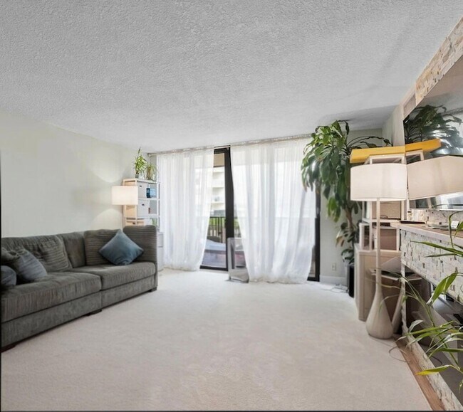 Foto del edificio - 3610 S Ocean Blvd