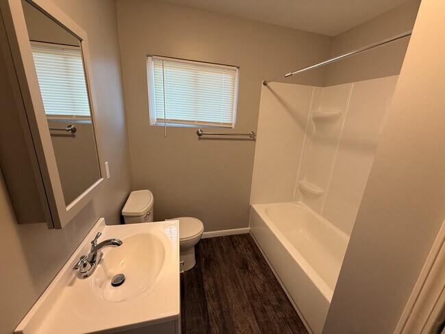 Foto del edificio - 6313 Spaulding St