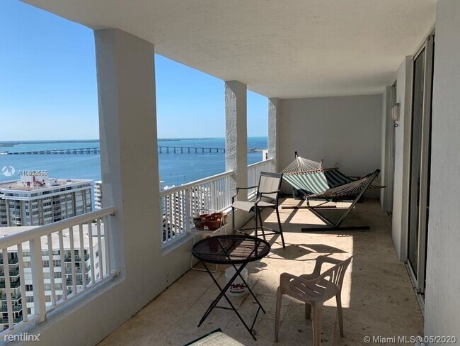 Building Photo - 2 br, 2 bath  - The Sail Condo