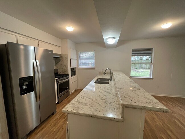 Foto del edificio - 7219 Tanager St