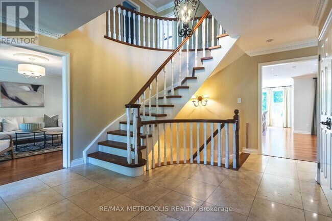 Photo du bâtiment - 65 Woodcrest Rd