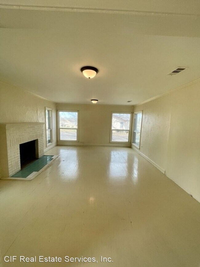 Building Photo - 3 br, 2 bath House - 3100 Pine Ave.