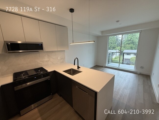 Building Photo - One Bedroom Plus Junior Bedroom Condo in Delta