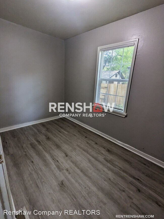 Building Photo - 4 br, 1 bath House - 3372 Buchanan Ave