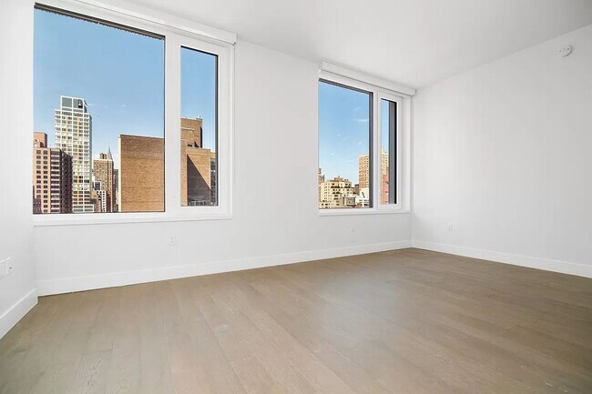 Building Photo - 200 E 23rd St