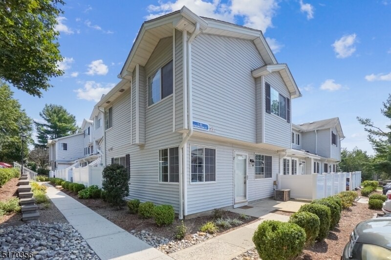 7 Kensington Rd, Bedminster, NJ 07921 Townhome Rentals in Bedminster