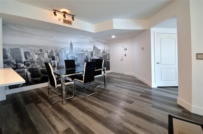 Foto del edificio - 110 N Federal Hwy