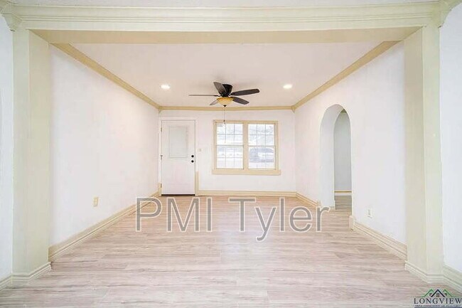 Foto del edificio - 514 N Pearl St