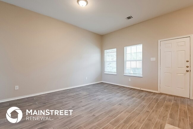 Building Photo - 629 Green Mound Dr