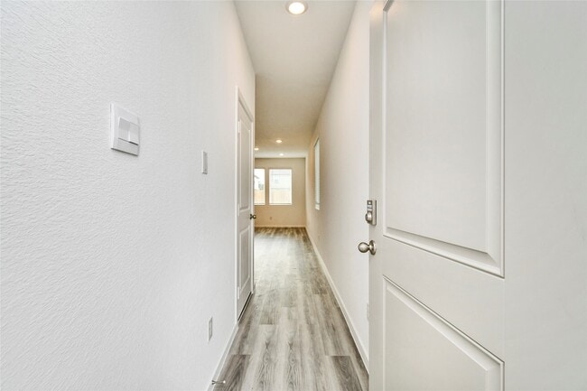 Foto del edificio - 7534 Linda Lk Ct