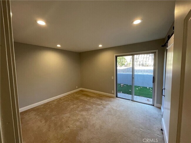 Foto del edificio - 29522 Ridge Rd