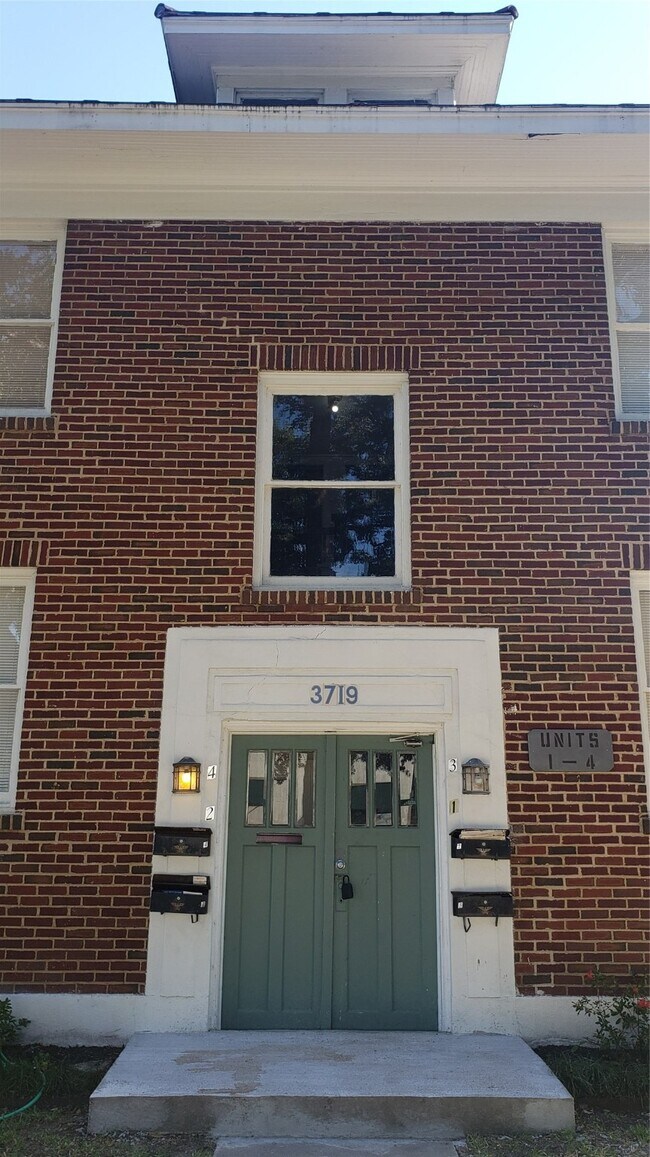 Foto del edificio - 3717 Audubon Pl