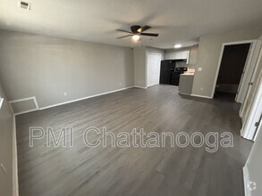 Building Photo - 401 Elm Ave
