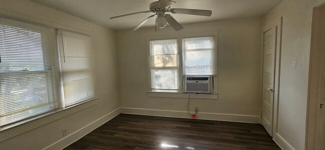 Building Photo - 308 Adeline St