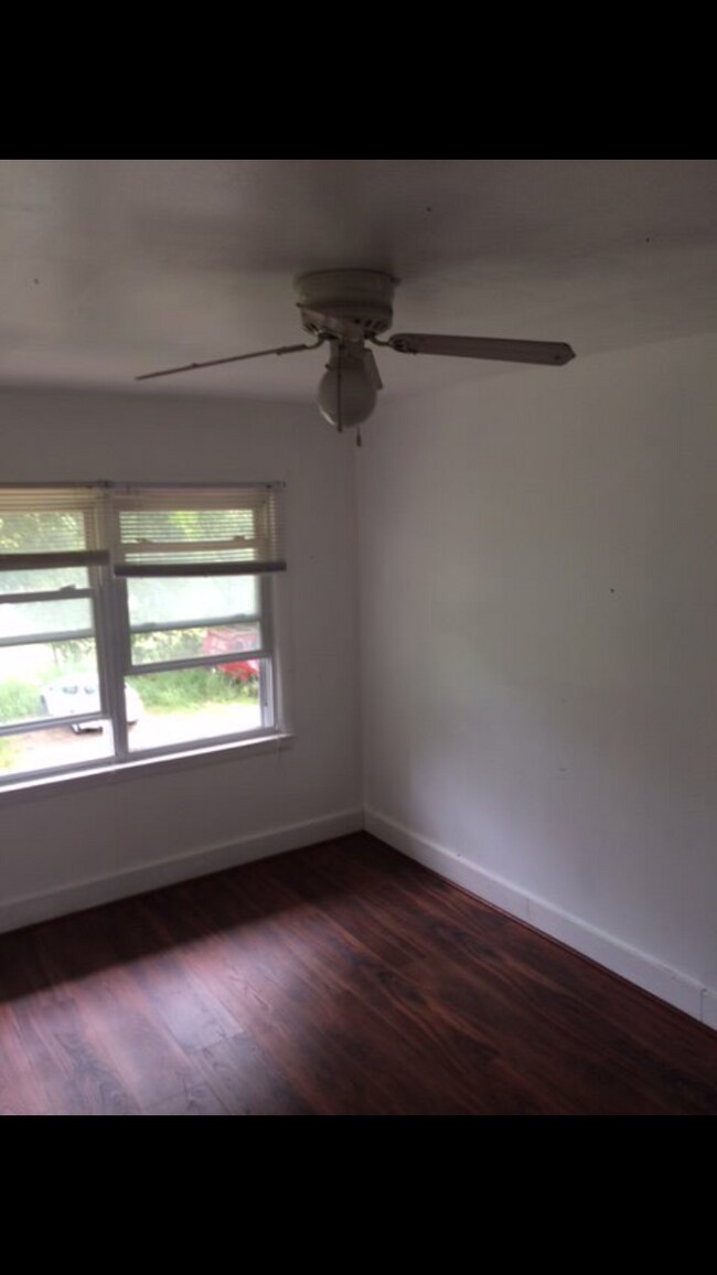 Building Photo - 1031 Alcyon Dr